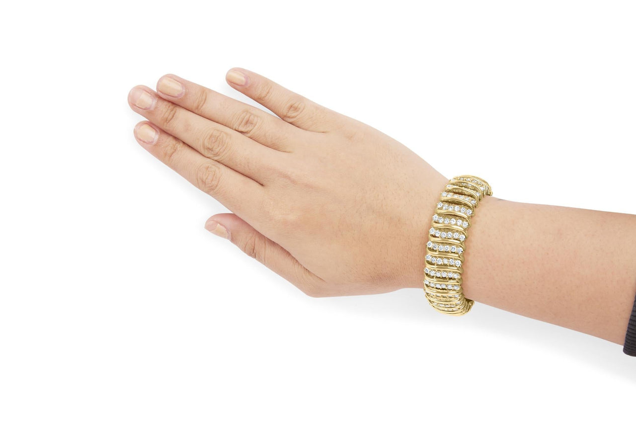 10K Yellow Gold 15.0 Cttw Diamond S Shaped Wave Link Two Tone 7” Tennis Bracelet (J-K Color, I2-I3 Clarity) - KIAHMILLA