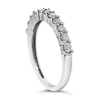 .925 Sterling Silver 1/2 cttw Shared Prong-Set Brilliant Round-Cut Diamond 11 Stone Band Ring (I-J Color, SI2-I1 Clarity)
