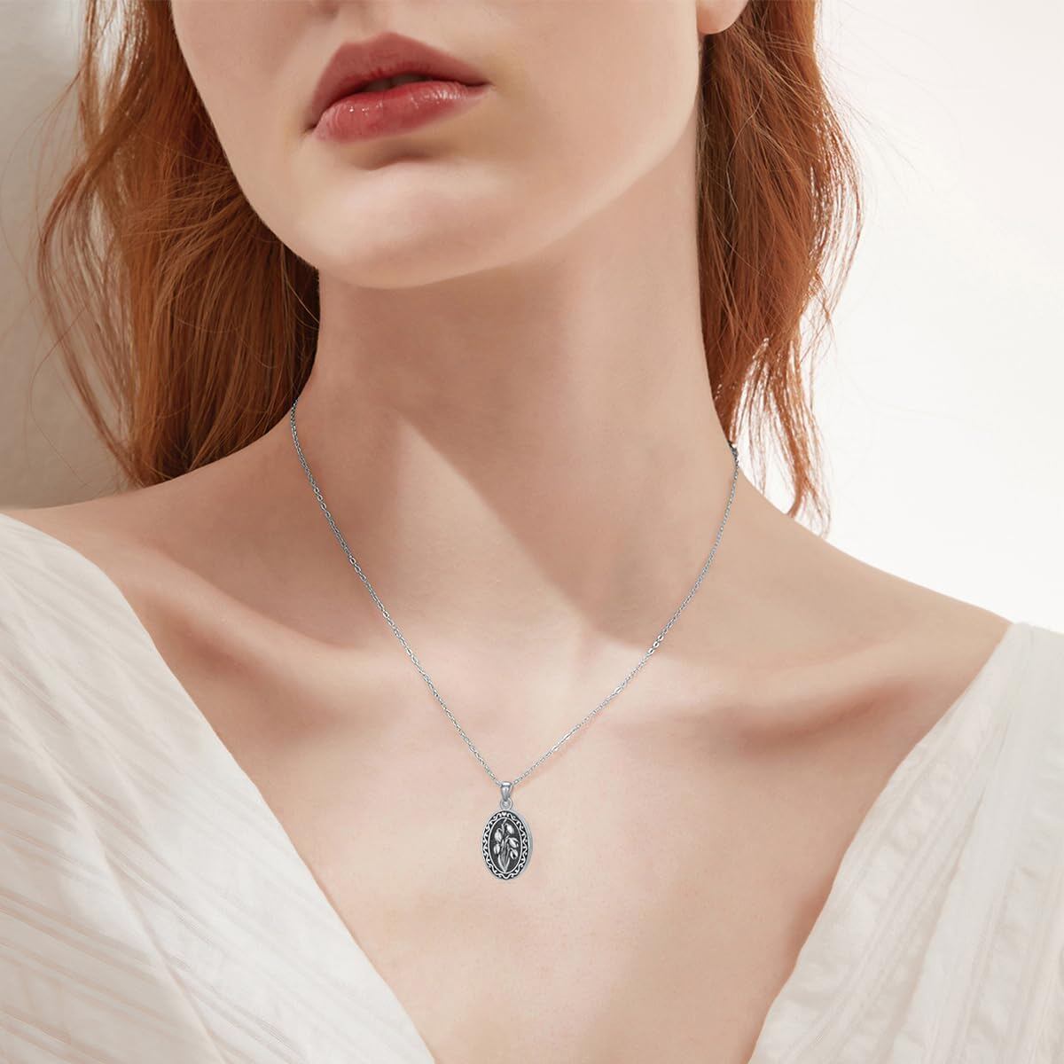 925 Sterling Silver Photo Locket Necklace