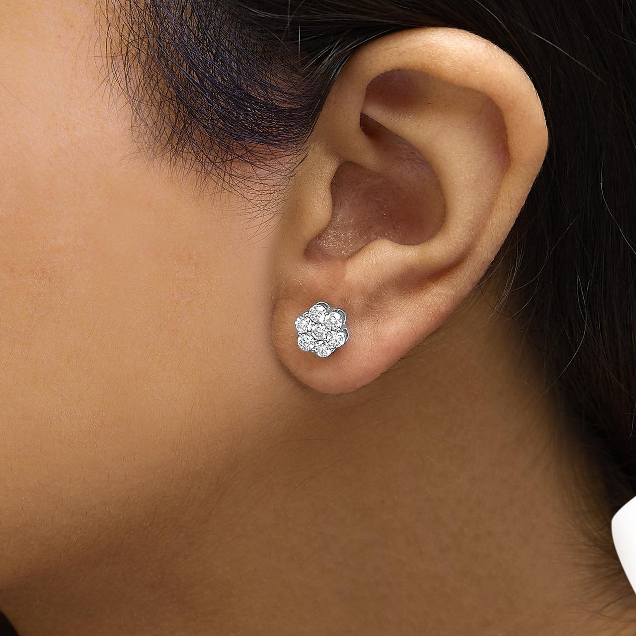 14K White Gold 7 Stone Floral Cluster Round Brilliant Cut Diamond Stud Earrings with Screw Backs(I-J, SI2-I1)