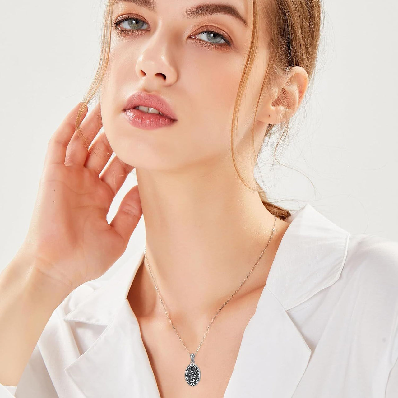 925 Sterling Silver Photo Locket Necklace