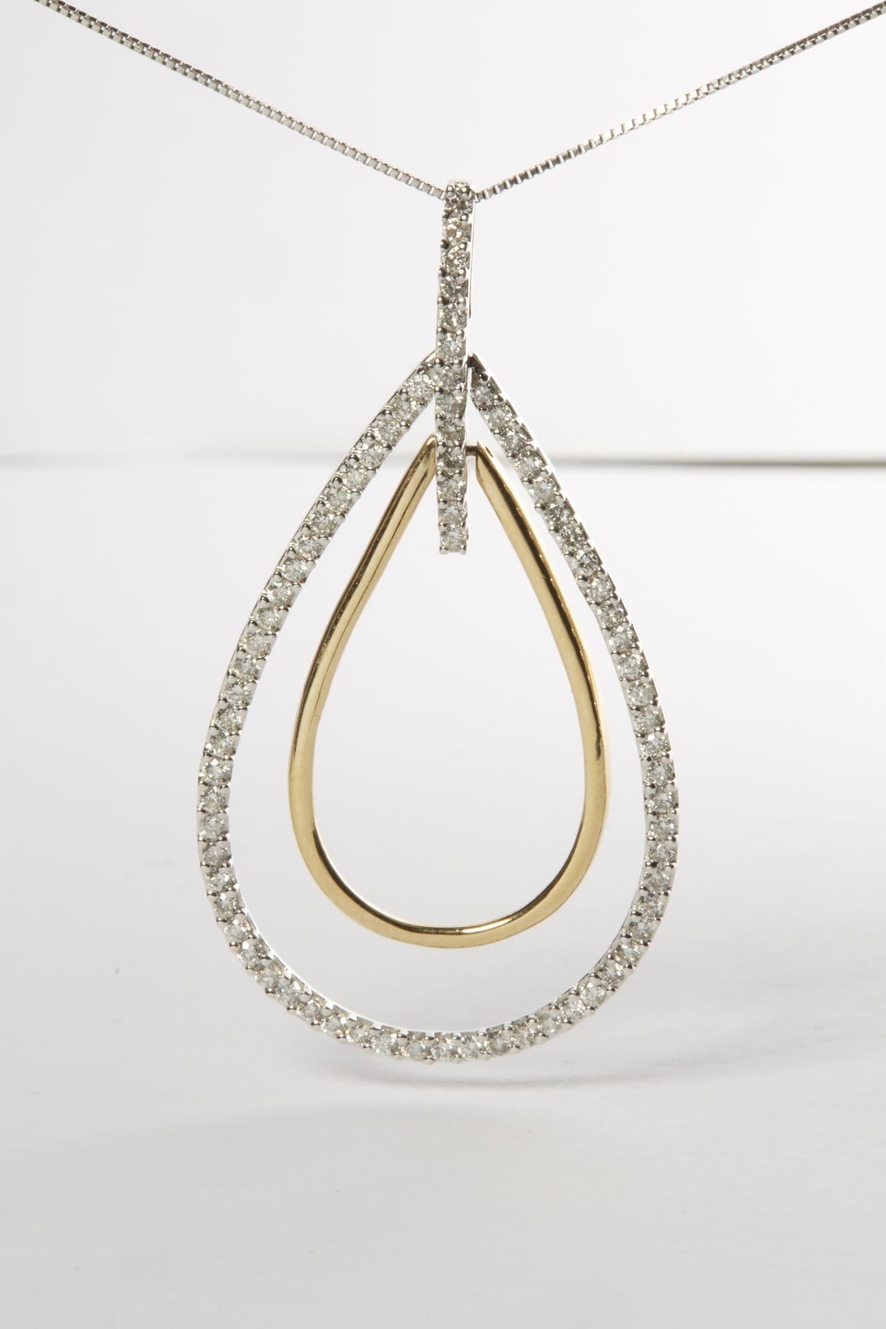 14K Two-Tone Gold Round Cut Diamond Double Burst Pendant Necklace (1.00 cttw, H-I Color, SI2-I1 Clarity)