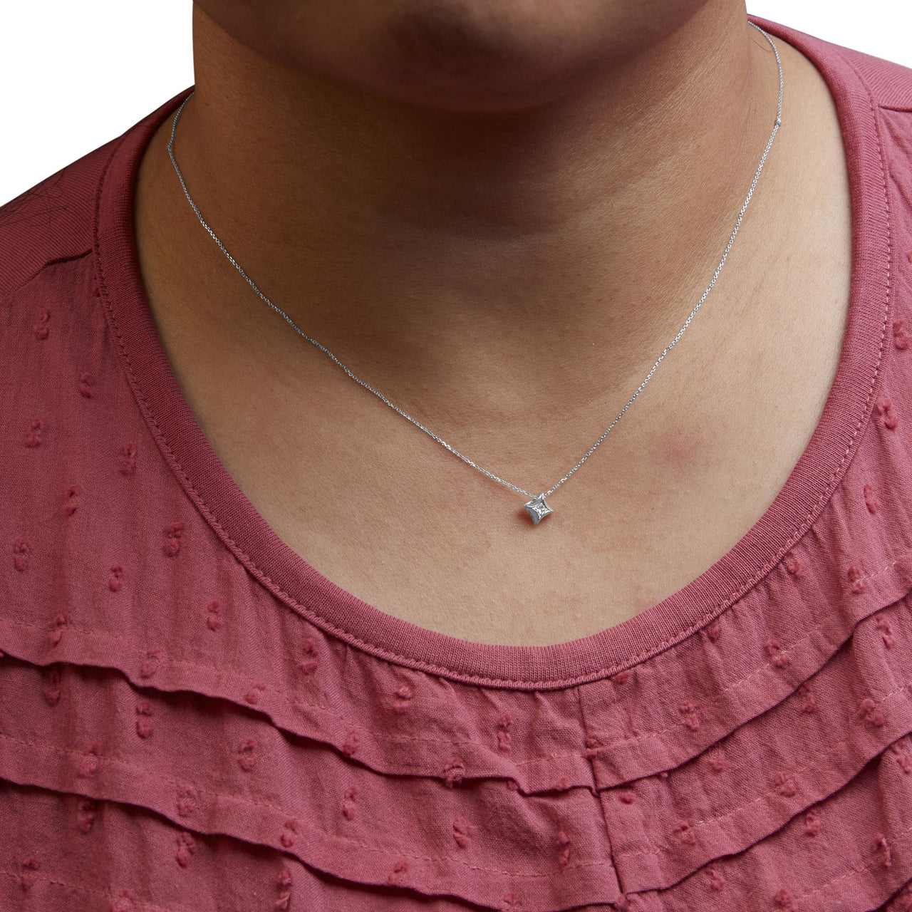 10K Gold 1/10 Cttw Bezel Set Solitaire Princess Cut Diamond Kite Shaped Pendent Necklace - 18" Inches