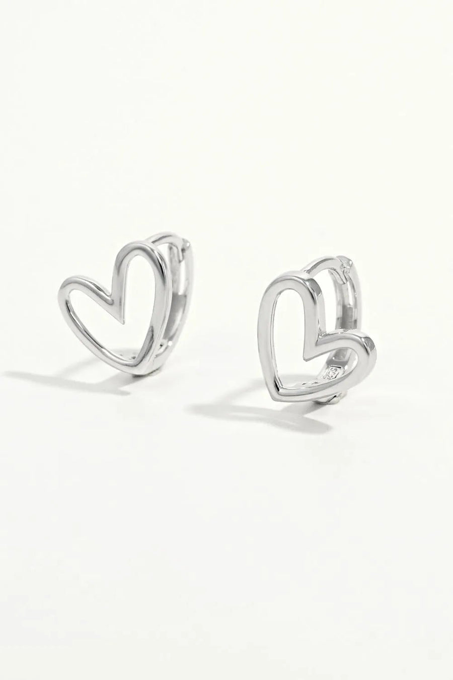 925 Sterling Silver Heart Shape Earrings - Coolpeacock