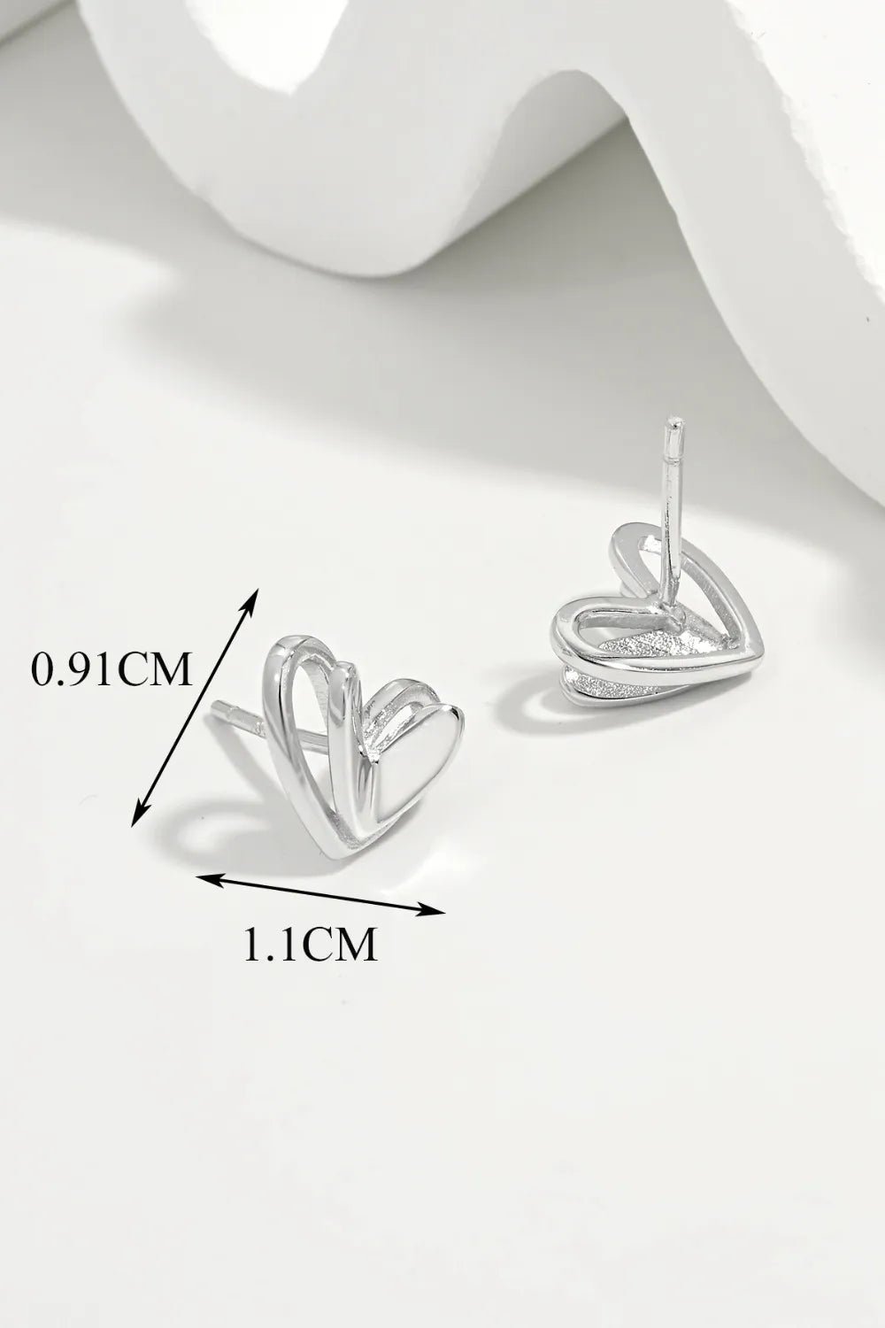 925 Sterling Silver Heart Stud Earrings - Coolpeacock