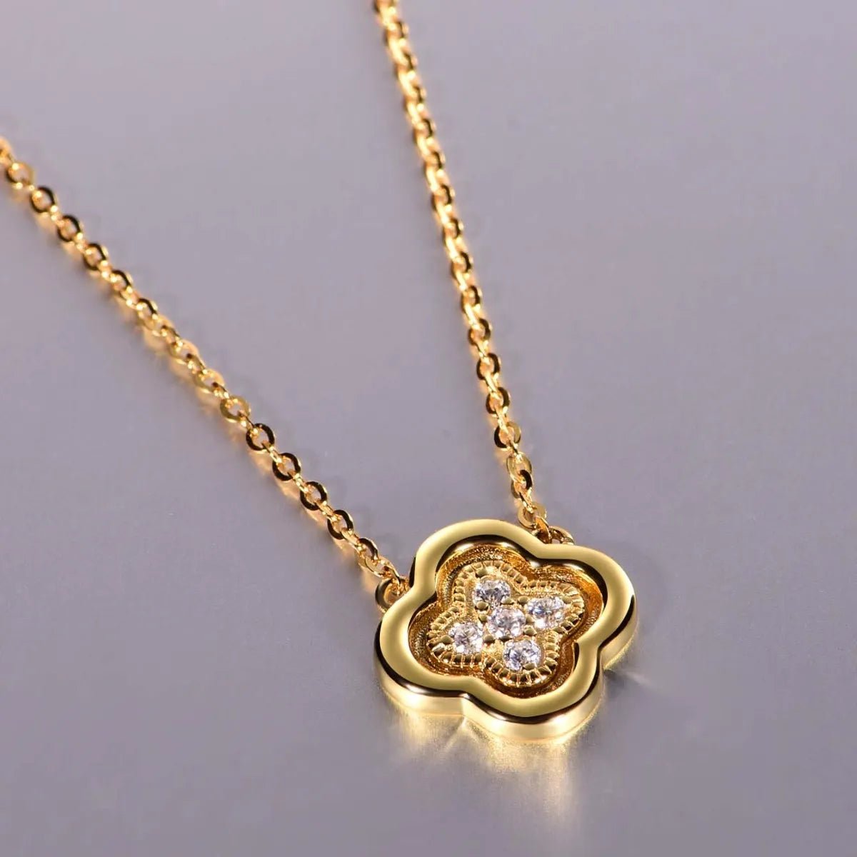 925 Sterling Silver Moissanite Leaf Clover Necklace - Coolpeacock