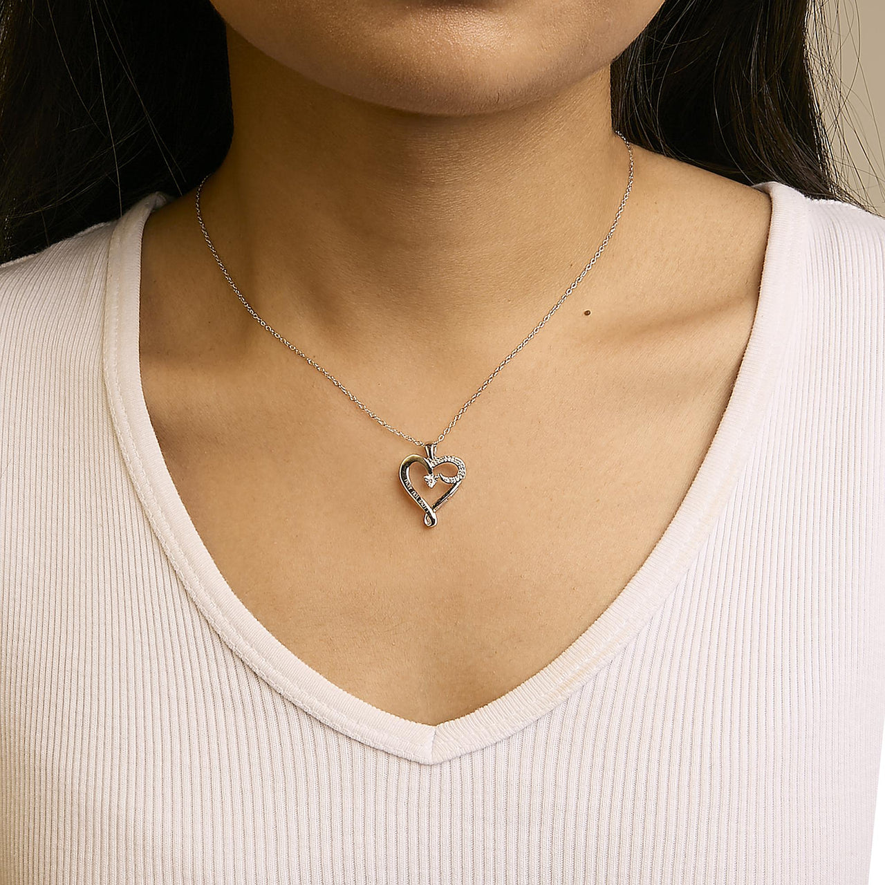 .925 Sterling Silver Diamond Accent "I LOVE YOU MOM" Heart Pendant Necklace (J-K Color, I2-I3 Clarity) - 18" Inches