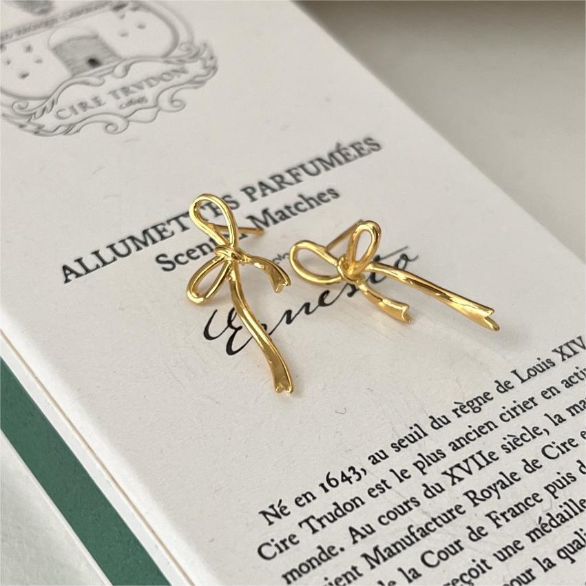 Bridesmaid Cute Hollow Bow-Knot 925 Sterling Silver Stud Earrings - KIAHMILLA