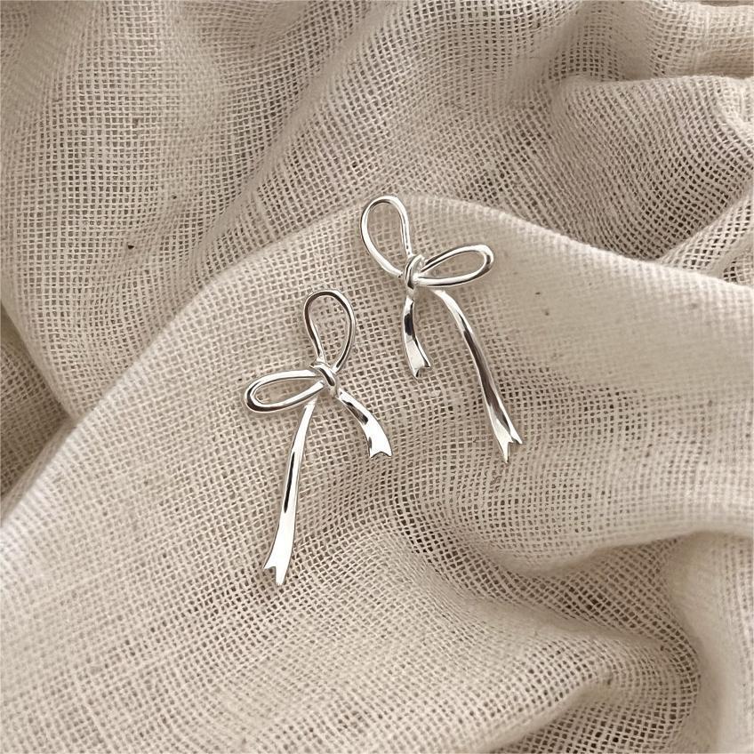 Bridesmaid Cute Hollow Bow-Knot 925 Sterling Silver Stud Earrings - KIAHMILLA