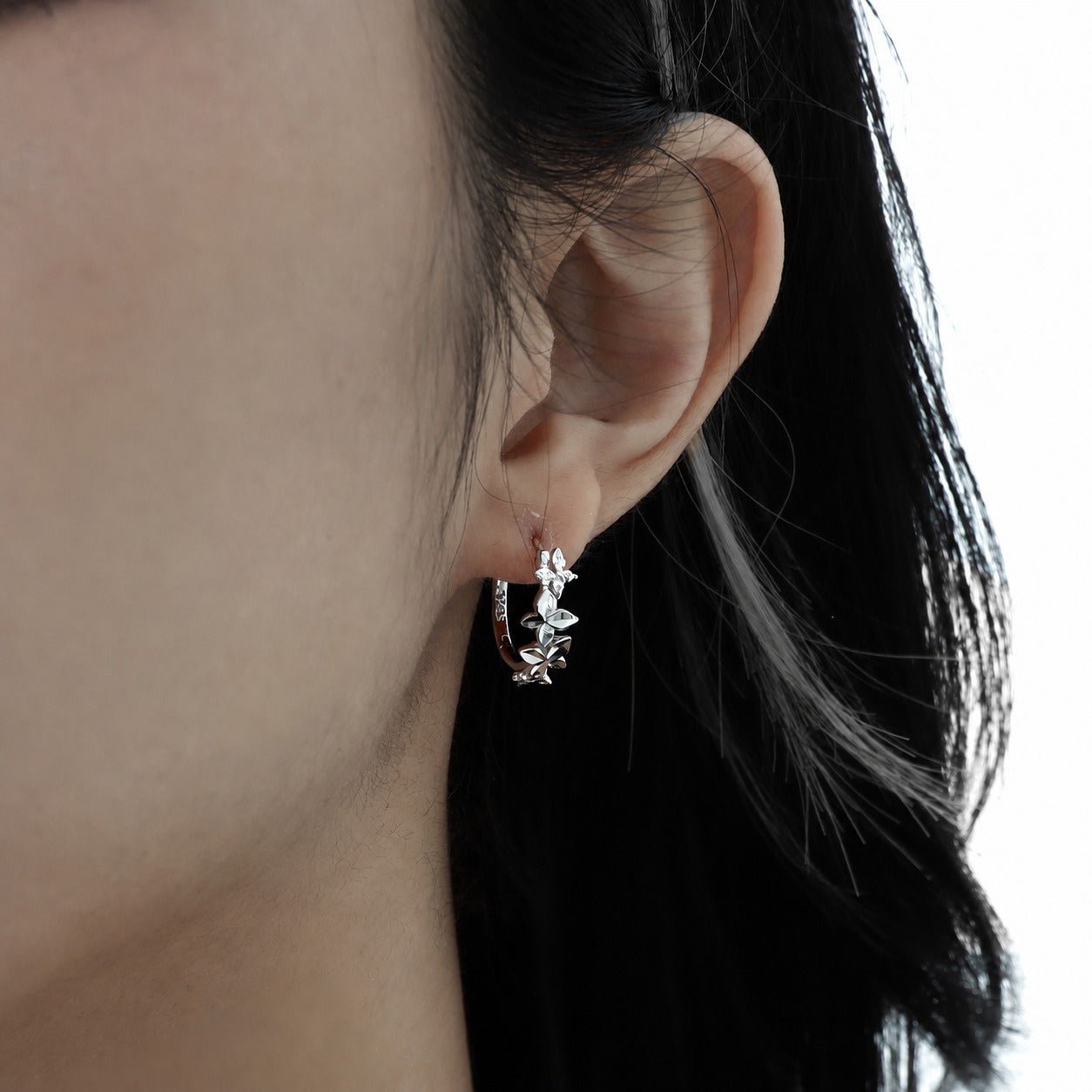 Butterfly Vine 925 Sterling Silver Women's Close to the Ear Simple and Stylish Earrings - KIAHMILLA