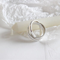 Elegant Geometric Design Pure Metal S990 Silver Intertwined Lines Closed Ring - KIAHMILLA