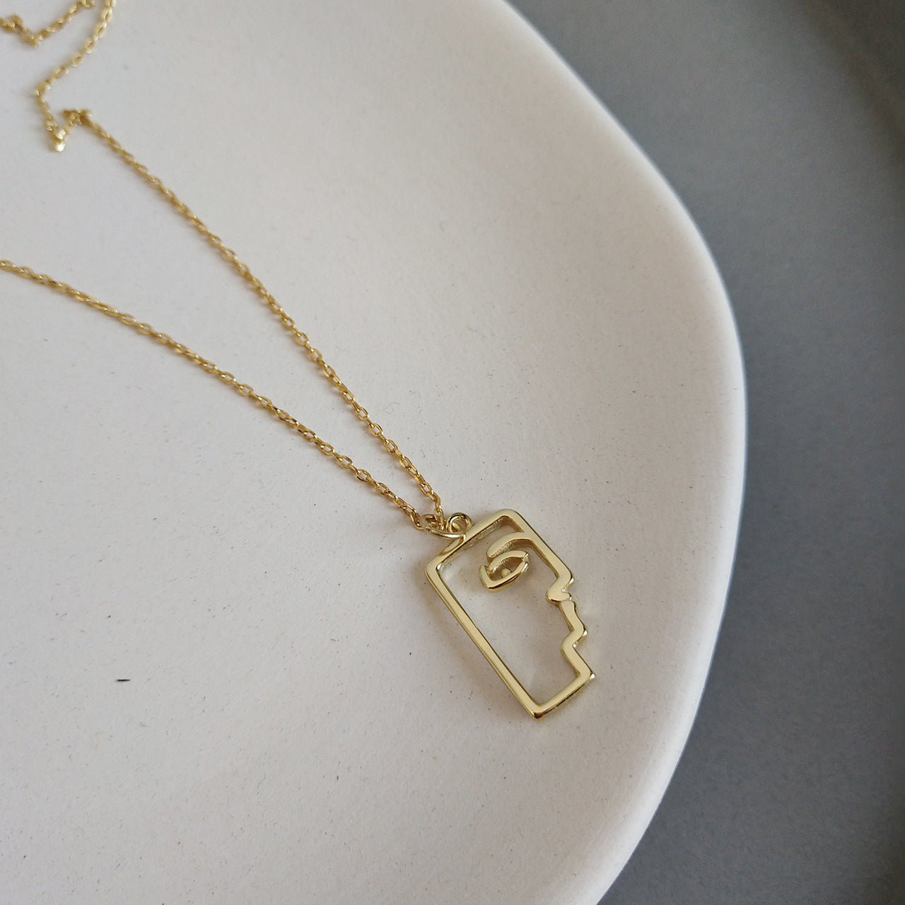 Fashion Hollow Portrait 925 Sterling Silver Necklace - KIAHMILLA