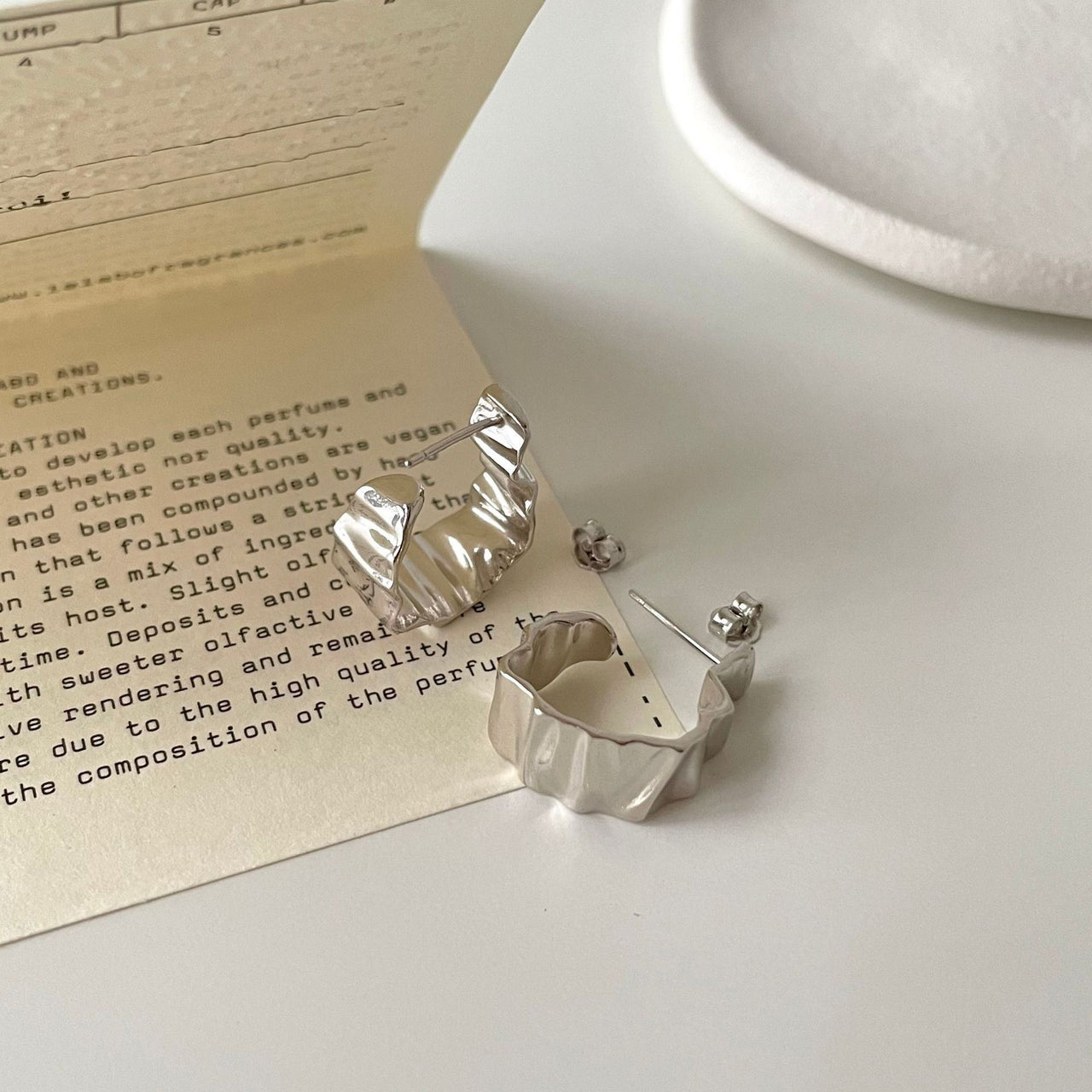 Fashion Irregular Wrinkle 925 Sterling Silver Hoop Earrings - KIAHMILLA