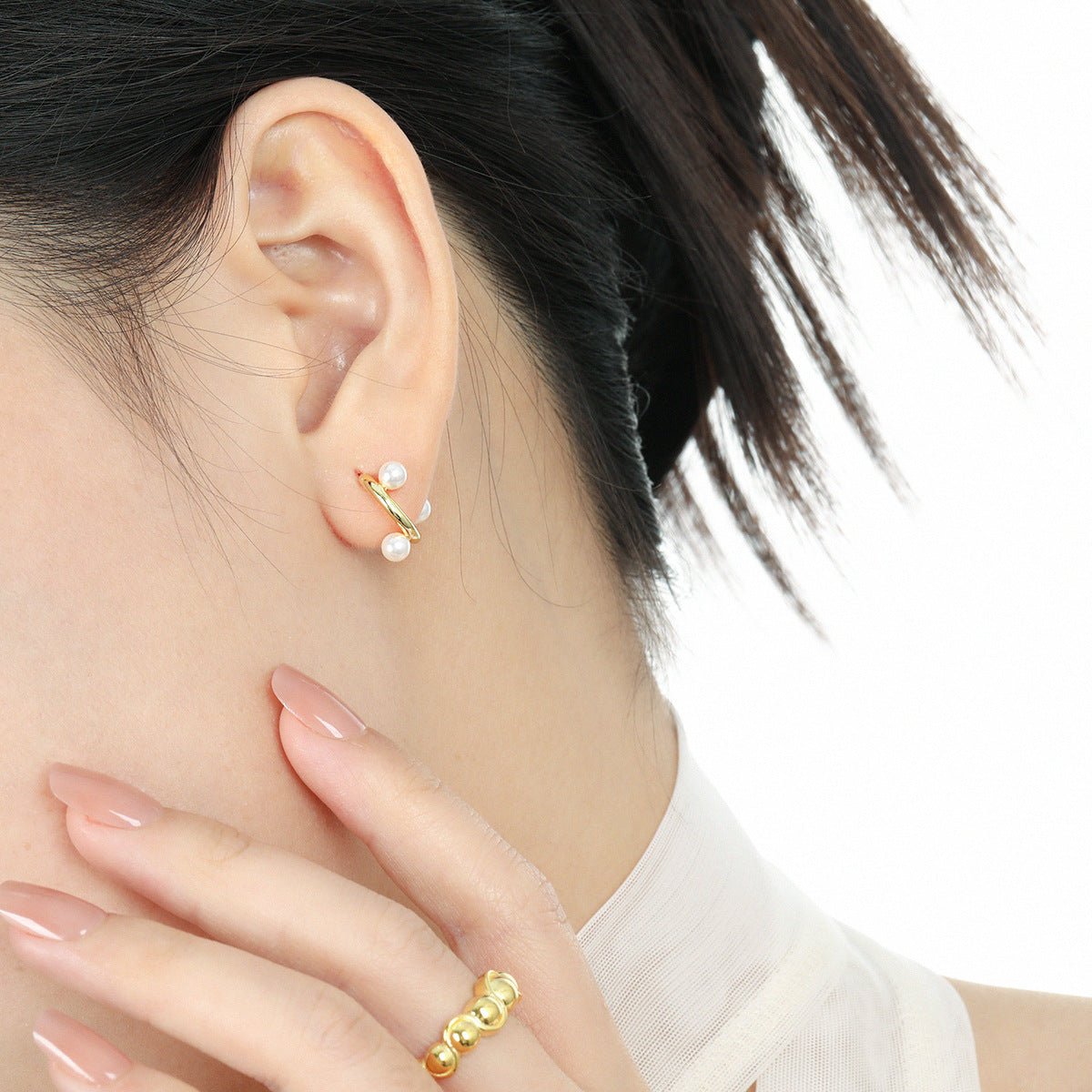 Fashion Office Round Shell Pearls C Shape 925 Sterling Silver Hoop Earrings - KIAHMILLA
