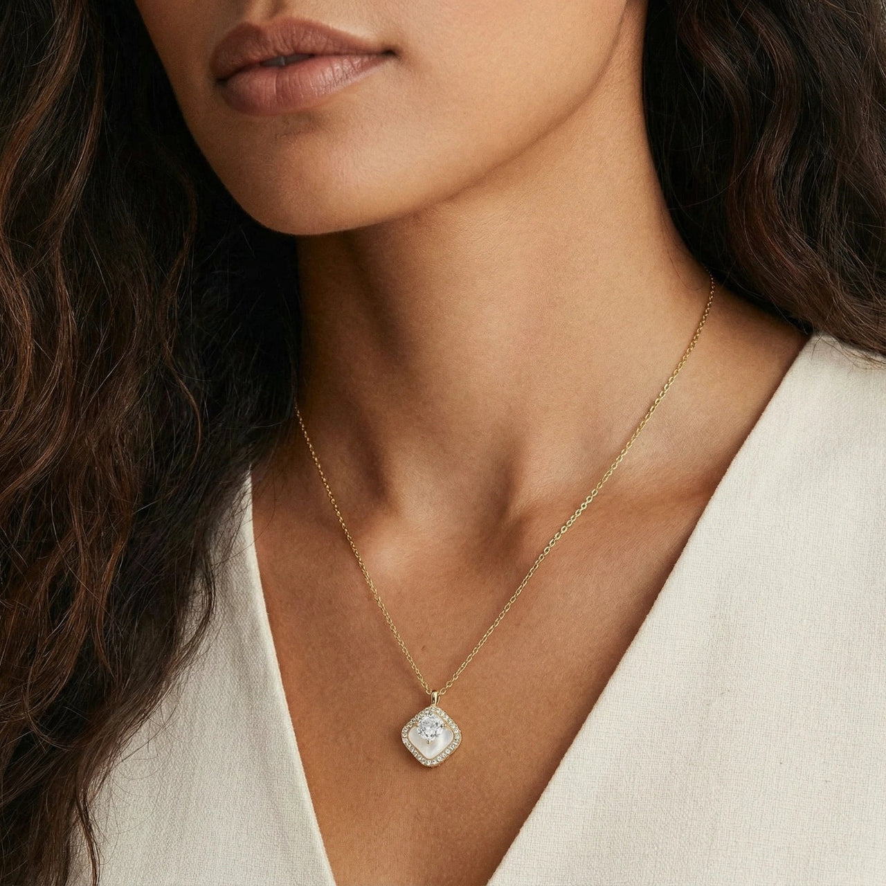 Golden Halo Pearl Pendant - KIAHMILLA