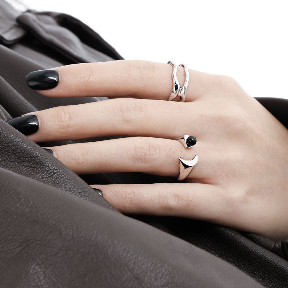 Graduation Round Black Agate Crescent Moon 925 Sterling Silver Adjustable Ring - KIAHMILLA
