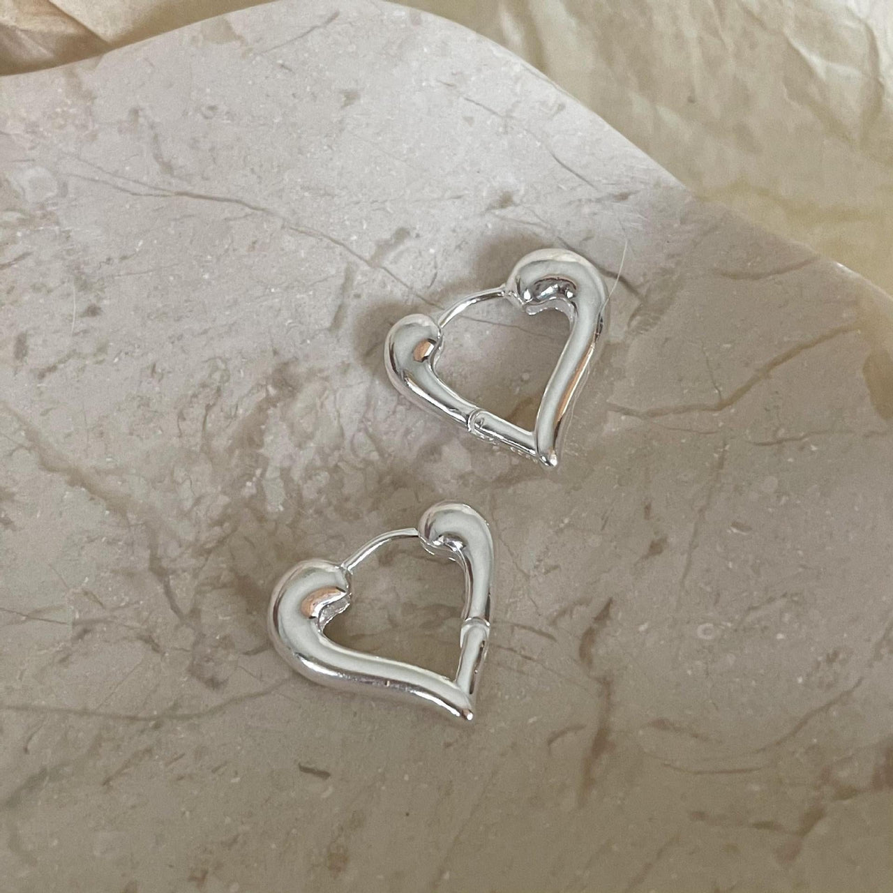Holiday Women Big Hollow Irregular Heart 925 Sterling Silver Hoop Earrings - KIAHMILLA