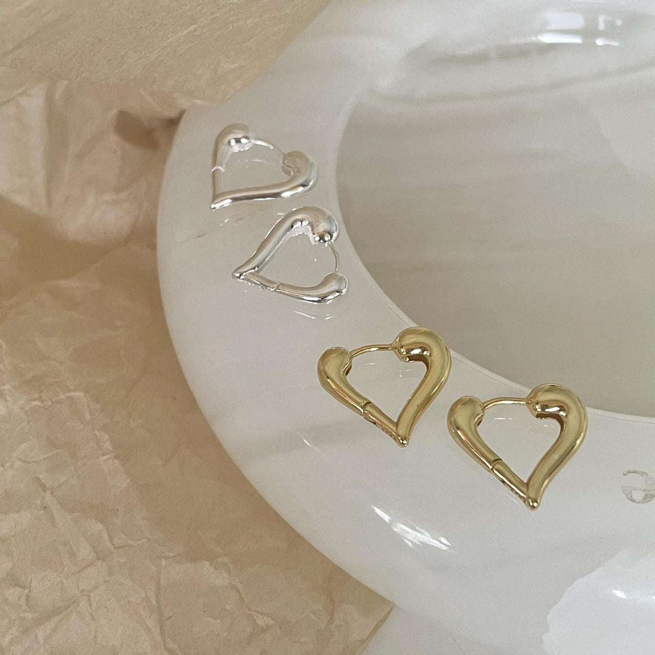 Holiday Women Big Hollow Irregular Heart 925 Sterling Silver Hoop Earrings - KIAHMILLA
