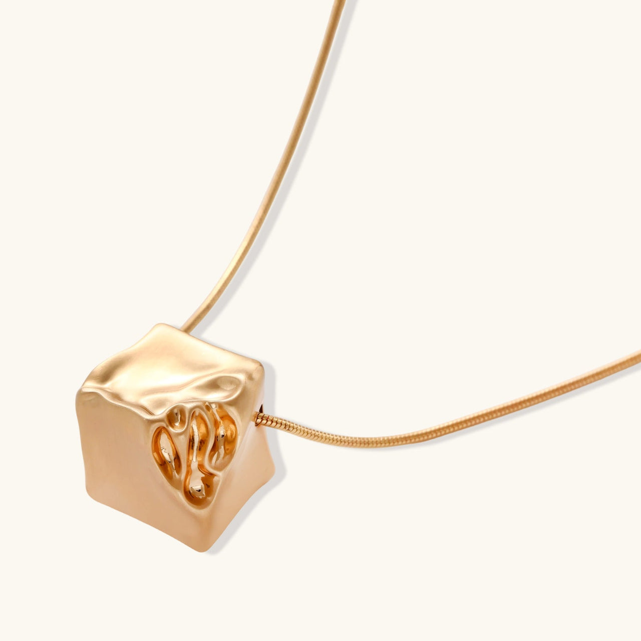 Liquid Cube Necklace - KIAHMILLA