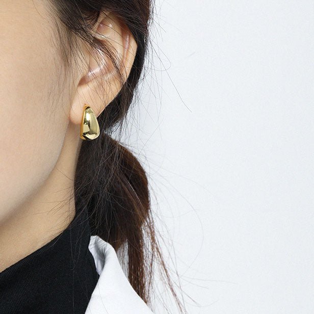 minimalist and versatile geometric oval smooth texture S925 pure silver ear nail female - KIAHMILLA