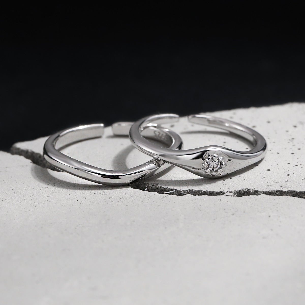 Minimalist Modern Geometric Wave 925 Sterling Silver Ring with Cubic Zirconia Adjustable Ring - KIAHMILLA