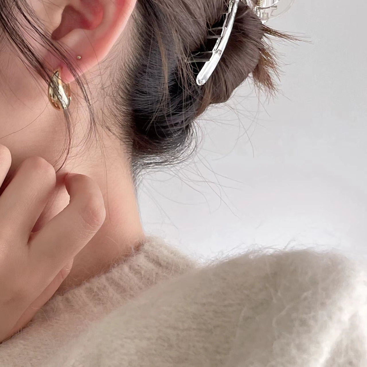 Modern Geometry Curve Circle 925 Sterling Silver Huggie Hoop Earrings - KIAHMILLA