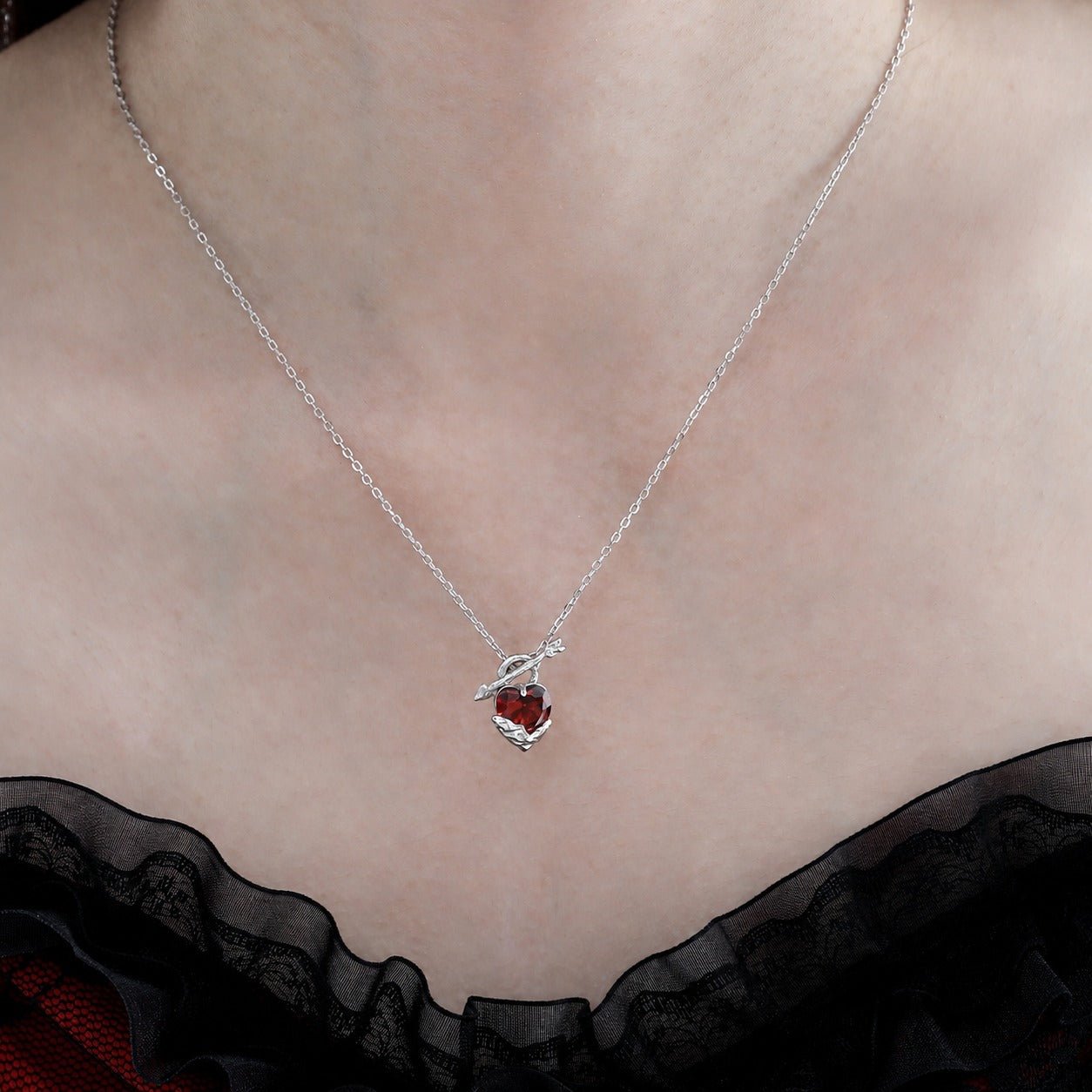Red Heart Cupid's Arrow Zirconia 925 Sterling Silver Romantic and Minimalist Collar Bone Necklace - KIAHMILLA