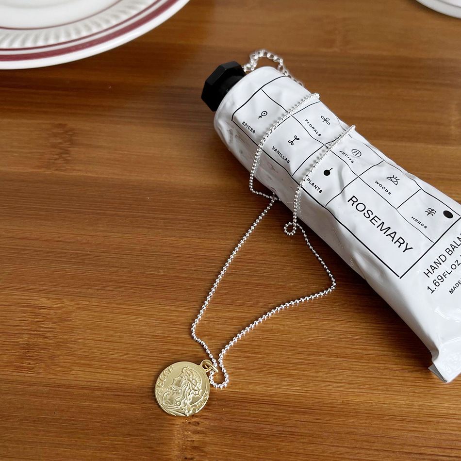 Simple Portrait Coin 925 Sterling Silver Necklace - KIAHMILLA