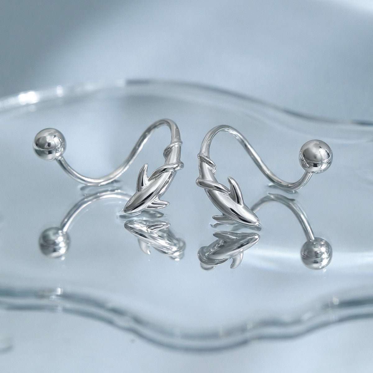 Swimming Fish-Shaped Curved Ball Back Design 925 Sterling Silver Animal Themed Stud Earrings - KIAHMILLA